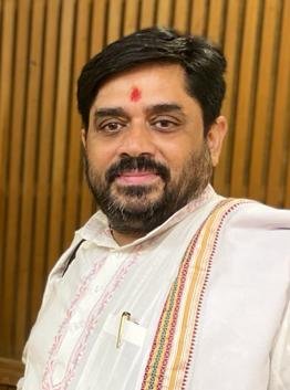संस्थापक अध्यक्ष